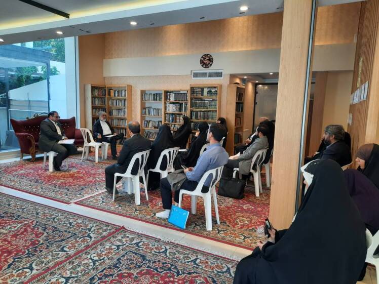 برگزاری جلسات آشنایی اولیاء و مصاحبه دانش آموزی